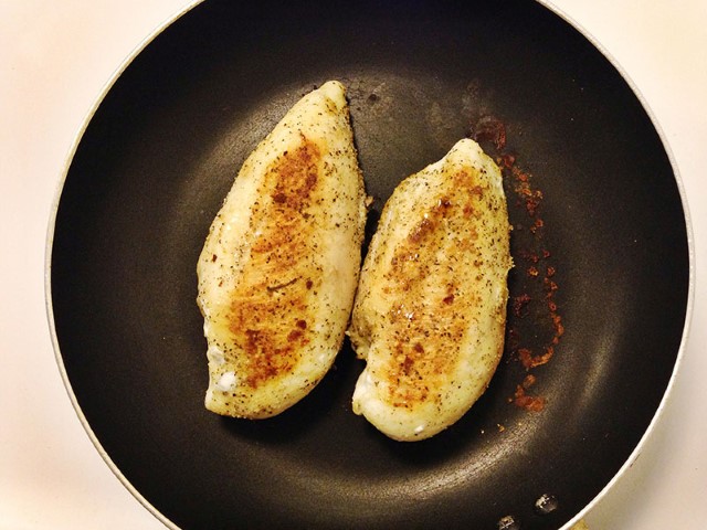 Grill chicken in a frying pan for 7-8 minutes or until fully cooked.